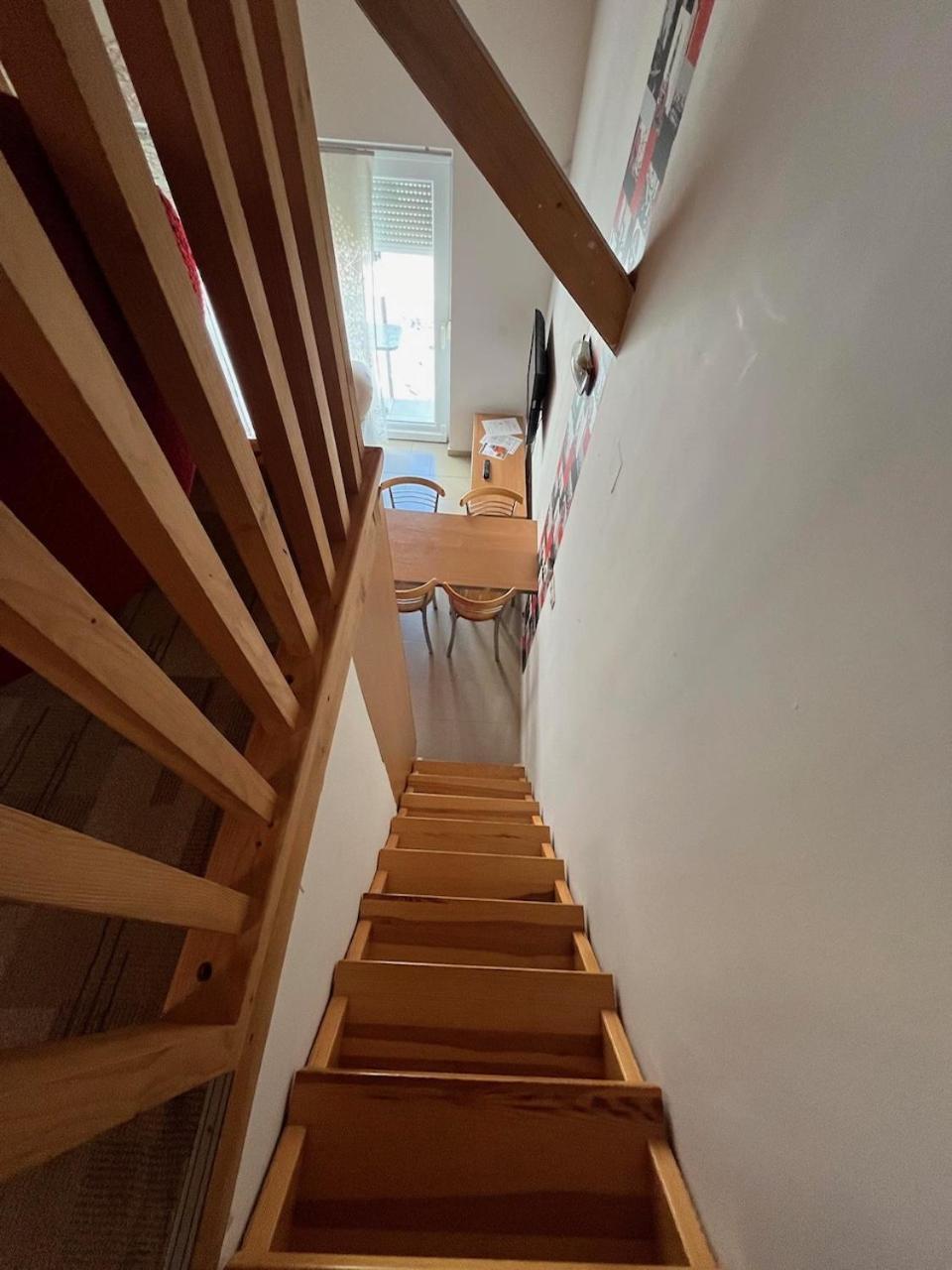 City Apartman Haz バラトンレッレ エクステリア 写真