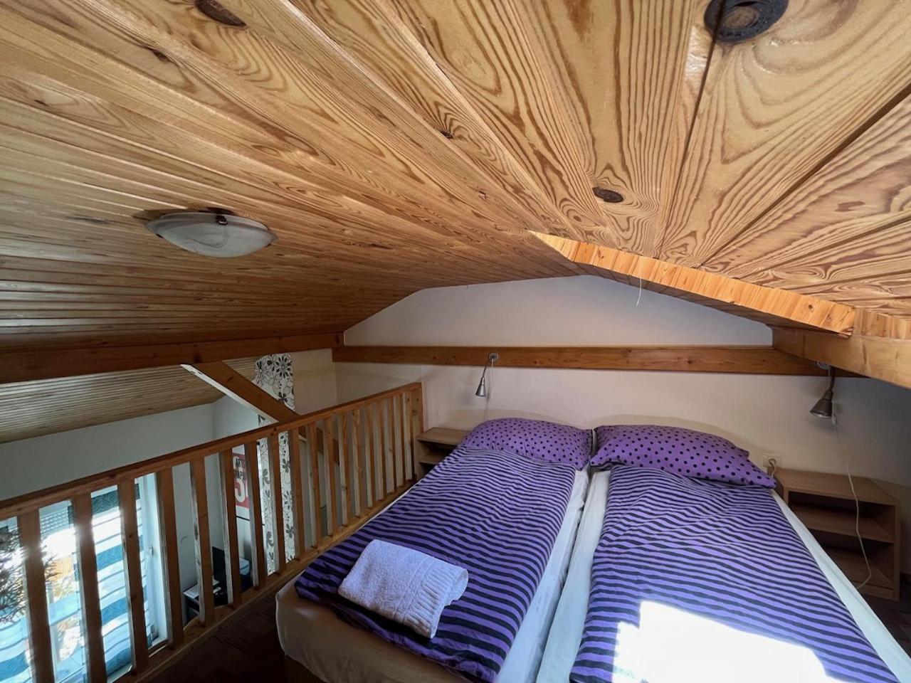 City Apartman Haz バラトンレッレ エクステリア 写真