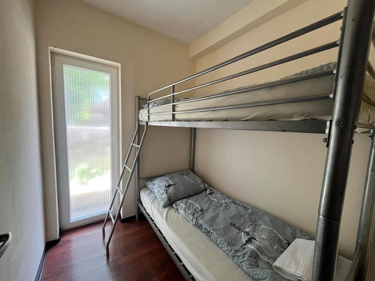 City Apartman Haz バラトンレッレ エクステリア 写真