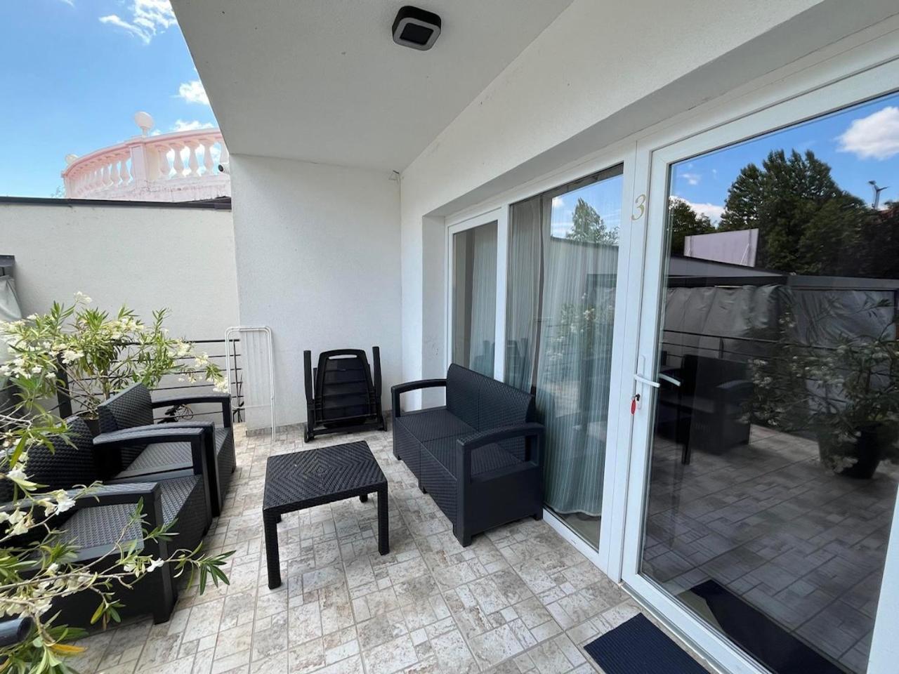 City Apartman Haz バラトンレッレ エクステリア 写真