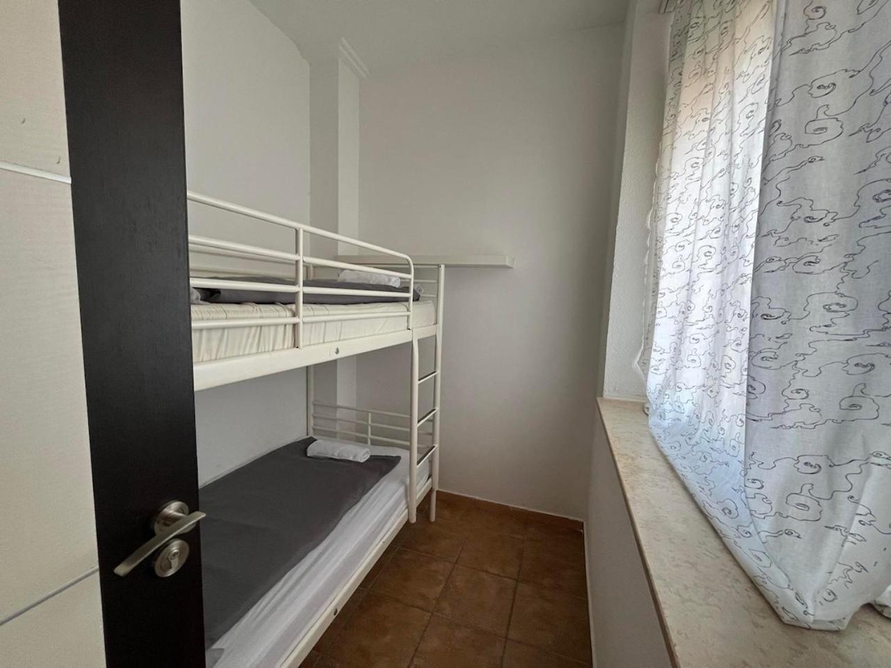 City Apartman Haz バラトンレッレ エクステリア 写真